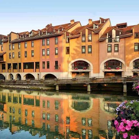 Reve De Jade Devant Le Canal Annecy Esterno foto